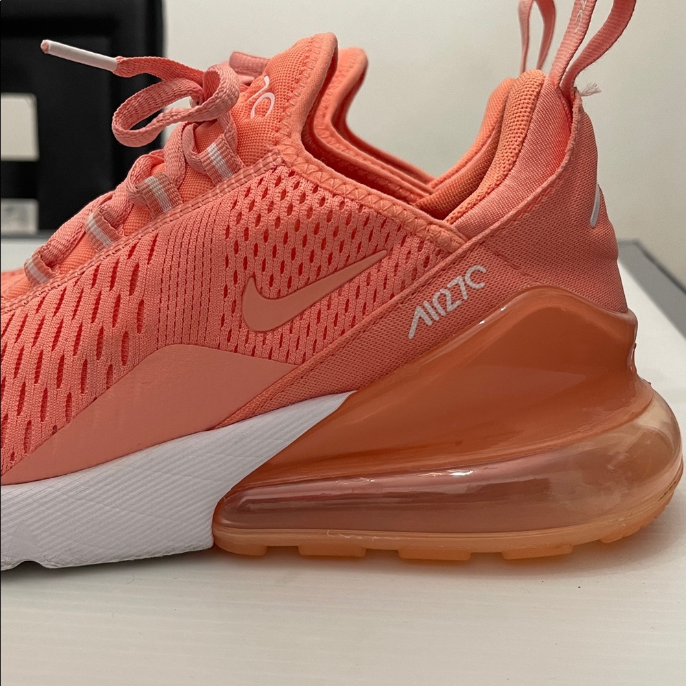 Nike Women's Air Max 270 Crimson Bliss White Running Sneakers Women’s Size 8 - Picture 4 of 14